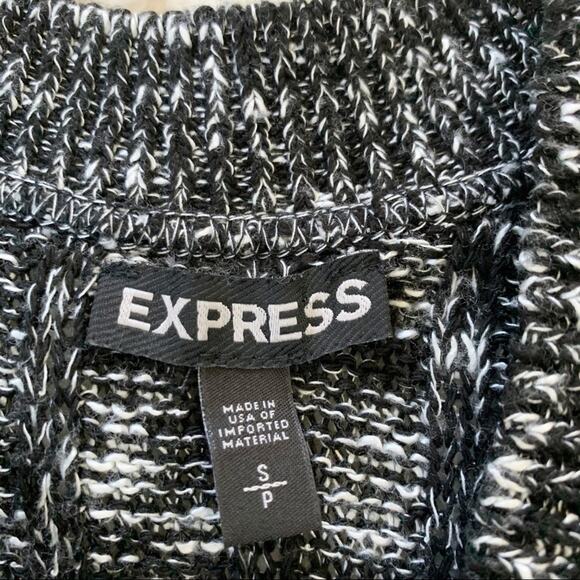 EXPRESS Black & White Sleeveless High Low Sweater size Small - Picture 6 of 7